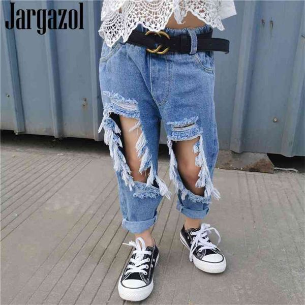 Jargazol Jeans de verano para niñas Moda Agujero roto Pantalones de mezclilla Ropa para niñas pequeñas Pantalones para adolescentes Ropa para niños 210317