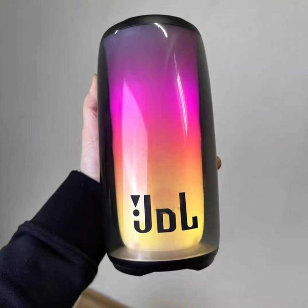 JBLS Pulse6 Haut-parleur Bluetooth à effet de lumière colorée plein écran Style transparent à 360 degrés Équipé d'un microphone karaoké Haut-parleur extérieur étanche