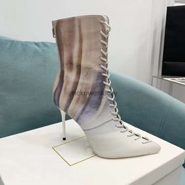 JC Jimmynessity Choo Ankle 3D Print Stiletto Toe Toe Hollow Lace Lace Up Decoration Back Boots Women Luxury Designer Jacquar