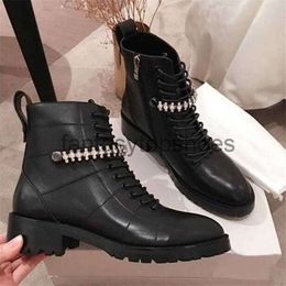 JC Jimmynessity Choo Leather verfraaide laarzen Cruz Crystal Combat Black Shoes Woman Grainy Women Enkle Brand Knight Short Motorcycle 3pzt