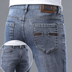Jeans 2024 pour les hommes LUXE LUXE LUXEU PRIMÉ HEURT HEURS Européen Mode Slim Fit Small Straight Jand Elastic Pantal