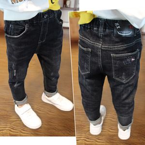 Jeans Boys Jeans Winter Warm Loose Pants Espesar Otoño Ropa para niños Niños Baby Spring Western Style Jeans para niños con 12 230413