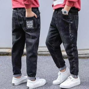 Jeans garçons adolescents vêtements pour l'été 2023 décontracté taille élastique lettres imprimer pantalons pour enfants de haute qualité 230224