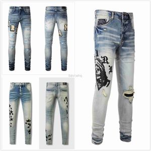 Jeans Jeans de créateur pour hommes Hip Hop High Street Fashion Pantalones Para broderie près du corps 240308