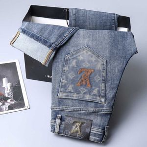 Jeans Designer Men's European Automne et hiver Nouveau produit High End Quality Big Cow Slim Fit Small Feet Long Pantalon