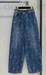 Jeans Designer Femmes Pantalon Femme Taille Haute Denim Pantalon Vêtements Bleu Vintage Qualité Mode Droite 2024 8T 144J