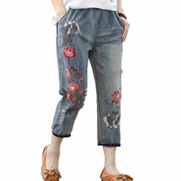 Jean jean élastique jean vintage rétro confortable pour femme pantalon harem calfreng avec broderie de fleurs pantalon femelle femelle