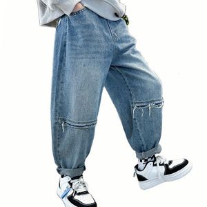 Jeans Jeans Boy Big Hole Enfants Jeans Garçons Pantalons en denim décontractés pour enfants Printemps Automne Vêtements pour garçons 6 8 10 12 14 230424