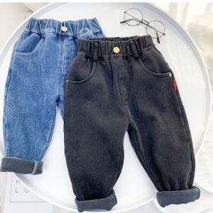 Jeans Kinderjonten Kleding Casual denim broek Zwarte dikke fleece broek oversized peuter baggy jeans winter warme broek broek broek veelzijdig 230306