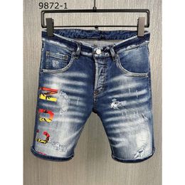 Jeans Homme Shorts Short Denim pour Bleu Été Demi-Pantalon Hommes Culotte Trou Bouton Métallique DSQUAR Skinny Slim Patchy Lavé à l'eau Feuille d'érable Designer Top-qualitéSML