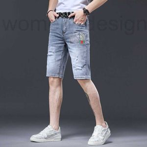 Jeans Mens Jeans Designer Jeans Hommes Pantalon Hommes 2023 Marque de mode Short en denim imprimé pour l'été Nouveau haut de gamme Slim Fit Polyvalent Casual Capris 3G2N