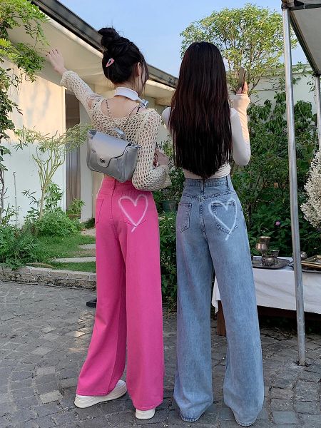 Jeans Foto en tiempo real de graffiti de amor rosa pantalones de pierna ancha de mezclilla rectos sueltos para mujeres 2023 nuevos pantalones de fregona adelgazantes de cintura alta