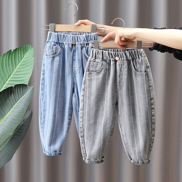 Jeans Printemps enfant en bas âge enfants Garçons Vêtements Design de mode Pantalon en denim à rayures pour enfants Garçons vêtements 2T Bébé Anniversaire Jeans pantalon 230223