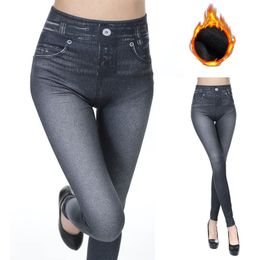 Jeggings Jeans voor vrouwen Hoge taille Warm Winter Leggings Fleece Gevoerde Thermische broek met Pocket Printed Fake Denim Plus Size 3XL 201109