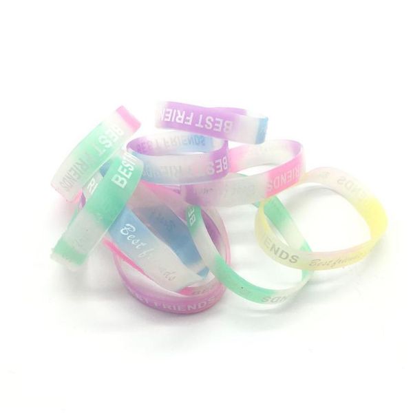 Jelly New Fashion Sile Bracelet Bestfriend Glow In The Dark Luminous Sport Bracelet en caoutchouc élastique Hommes Femmes Bijoux Manchette Bonne Quali Dhhnu