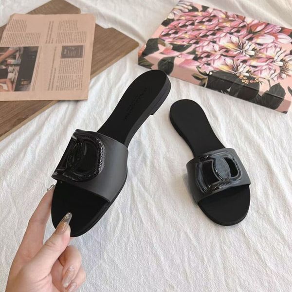 Zapatillas de mujer estilo Jelly, zapatillas de diseñador de verano, zapatos planos con punta abierta, chanclas de playa antideslizantes de suela grande para mujer 35-41