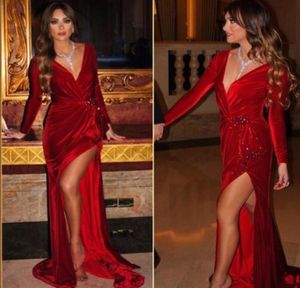 Jennifer Lopez Dark Red Velvet Celebrity Robes de soirée Sirène Deep Vneck Long Manches Dubaï Dubaï Robes de bal de bal Fête Forme G6504821