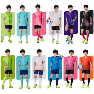 Jerseys Aangepaste kindervoetbalshirts Pak Jongens Voetbaluniformen Futebol Shirt Sets Voetbaltenue Kinderen Meisjes Sportkleding Kleding 230915