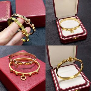 Sieradenontwerper rockstud armband goud klassieke armband vrouwen mannen bruiloft voor koppels merk valentijnsdag cadeau met doos originele kwaliteit