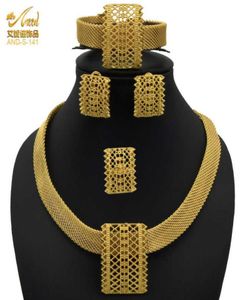 Bijoux Collier de chaîne de luxe Ensemble de bijoux africain 24k Dubaï Color de collection de mariage arabe indien Boucle d'oreille pour les femmes H109468189