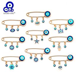 Accessoires de bijoux Fashion JewelryBrooches Lucky Eye Blue Turkish Evil Eye Brooch Broch pour les femmes Men Droppe Flower Crown STA1267227