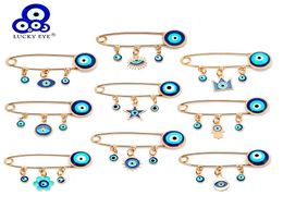 Accessoires de bijoux Fashion JewelryBrooches Lucky Eye Blue Turkish Evil Eye Brooch Broch pour les femmes Men Détonnant la fleur d'huile STA2236229