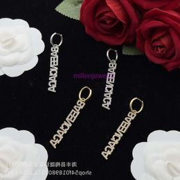 Sieraden BB Earring Internet Celebrity Niche Design Full Diamond Double B Letter Oorbellen Licht Luxe Luxe modieus gevoel Celebrity oorbellen SF6A