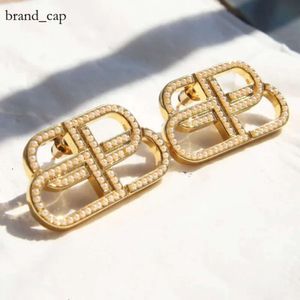 Boucles d'oreilles bijoux BB Grande boucles d'oreilles à double lettre B avec coffre à cire Zircon Métal Finition lisse 18k Platage de perle en or 9205