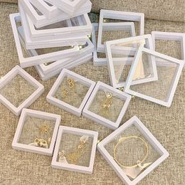 Boîtes à bijoux 10PCS Set 3D Présentoir Flottant Stands Titulaire Suspension Stockage pour Pendentif Collier Bracelet Anneau Coin Pin Coffret Cadeau 230801