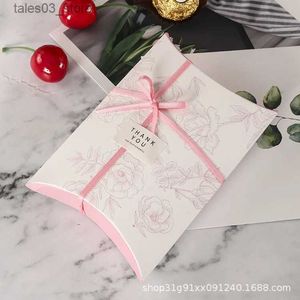 Boîtes à bijoux 50 pcs/lot nouveau coloré oreiller boîte ruban arc présent fleur pochette Kraft papier boîte faveurs de mariage cadeau boîte de noël fête approvisionnement Q231109