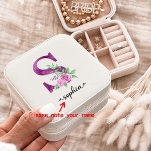 Sieraden Dozen Custom Naam Bruidsmeisje Doos met Initialen Bruidsmeisje Gepersonaliseerde Gift voor Vrouwen Travel Case 230803