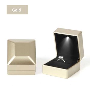 Boîtes de bijoux Anneau Boîte LED PROPOSITION LED Collier de fiançailles Collier Boîtes bijoux Gift Bague de vin rouge pour le mariage