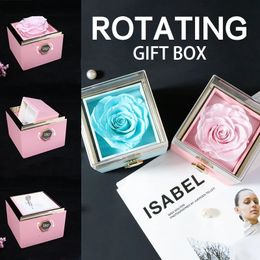 Cajas de joyería Día de San Valentín Propuesta de matrimonio Caja de regalo de rosa giratoria Caja de anillo de acrílico Colgante Caja de regalo de flores conservadas Caja de joyería para mujer 231216