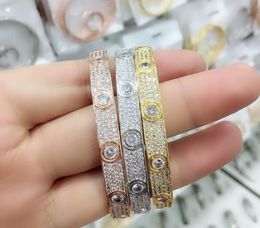 Bijoux personnalisés bracelet en or rose 18 carats femme amour version large version étroite plein diamant or blanc étoilé sans clous de diamant3359471