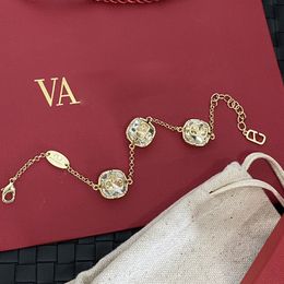 Diseñador de joyas para mujeres Pulsera para hombre Pulseras de oro de moda Tendencia clásica Diamante Premium Elegante Regalos de alta calidad