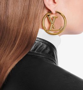 Sieradenontwerper Gold Earrings Hoop v Classic Style Dames oorbellen Weddings feesten geschenken met doos