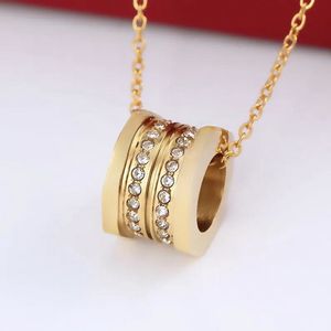 Collier de créateur de bijoux bijoux de luxe pendentif colliers en or rose cadeau de Saint Valentin pour les femmes avec boîte