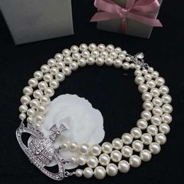 Bijoux créateurs femmes mode metal perlé collier collier exquis accessoires festifs cadeaux exquis Valen