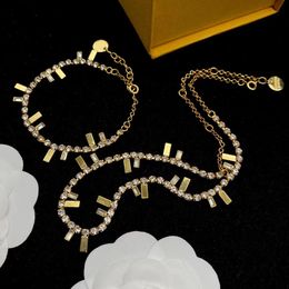 Bijoux mode européenne et américaine collier en cristal fille Bracelet classique F lettres pendentif géométrique colliers dames luxe anniversaire cadeaux de fête de mariage