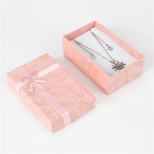 Sieraden Geschenkdozen Kartonnen Ring Gevallen met Padding Geschenken Papierbox voor Oorbel Hangers Kettingen Kralen