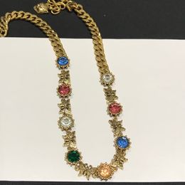 Regalo de joyería para mujer G Mariposa Collar de diamantes coloridos, pulsera, amuleto de mariposa de colores joyería de gemas para mujeres