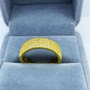 Joyería hip hop anillo de circón con micro incrustaciones anillo para hombres y mujeres Anillo chapado en oro anillo liso fila anillo de diamantes