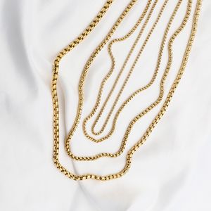 Bijoux ins européens et américains personnalisés simples, collier de perles carrées en acier inoxydable, chaîne de cou incolore pour femmes