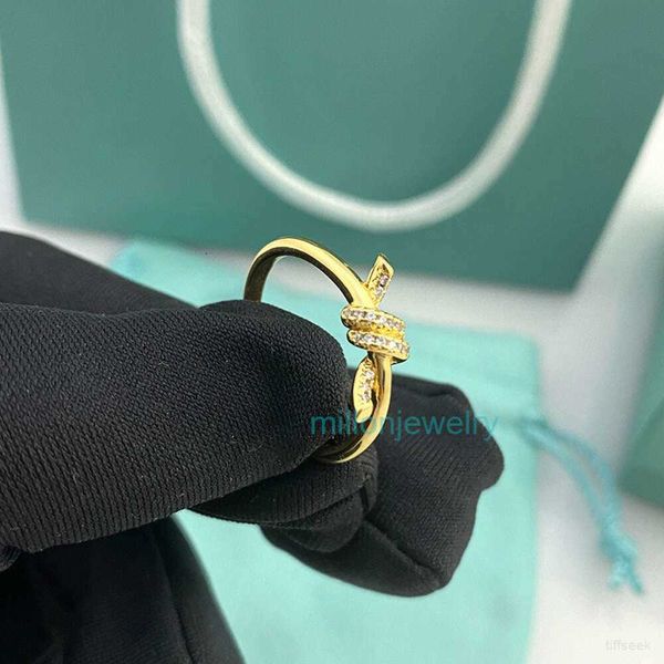 Bijoux Itys anneaux noeud femmes T placage sous vide bague en or malade même lumière