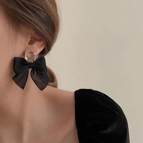 Bijoux coréens doux noir blanc nœud papillon femmes boucles d'oreilles doux tissu dentelle nœud mode boucles d'oreilles bijoux cadeau