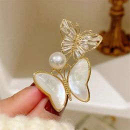 Bijoux natural coquille jumelle zircon papillon poitrine poitrine naturelle d'eau fraîche nauséeuse de perle de perle