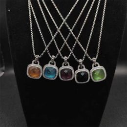 Colliers de bijoux de haute qualité pour femmes, collier de pierres précieuses carrées de 14mm, cadeau de styliste, vente en gros, articles d'expédition gratuits, pendentif en diamant