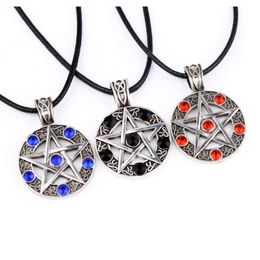 Colliers à bijoux avec logo étoile pentagonale avec diamants, colliers à la mode pour hommes et femmes