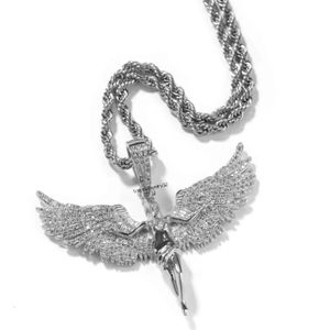 Bijoux Style Neutre Clouté Ailes D'ange Hommes et Femmes Rap Hip-hop GRA Moissanite Diamant Or Sterling Sier Collier Pendentif Cubain