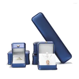 Jewelry Pouches 1 PCS PU Cuero Corona de cuero Anillo Pulsera Perrante Pearl Treasure Packaging